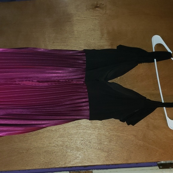 Prom or homecoming dress - Picture 3 of 3